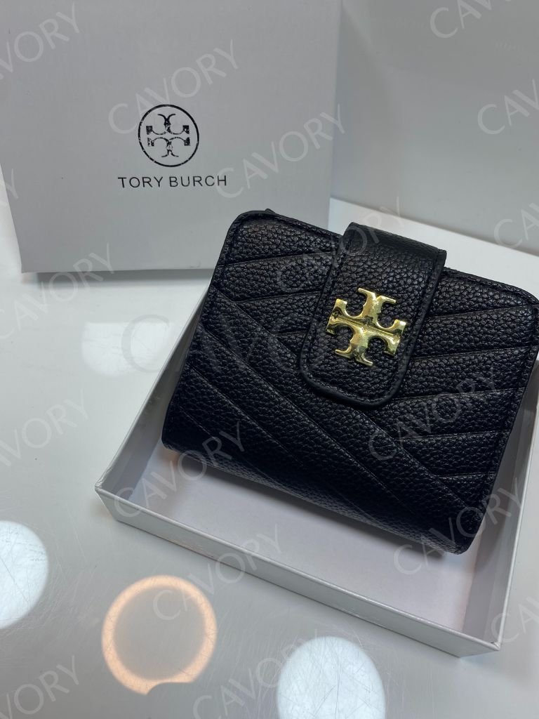 Tory Burch Premium Wallet - Image 3