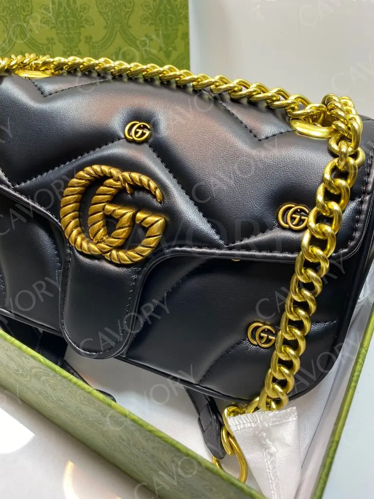 Gucci GG Marmont Matelassé Shoulder Bag