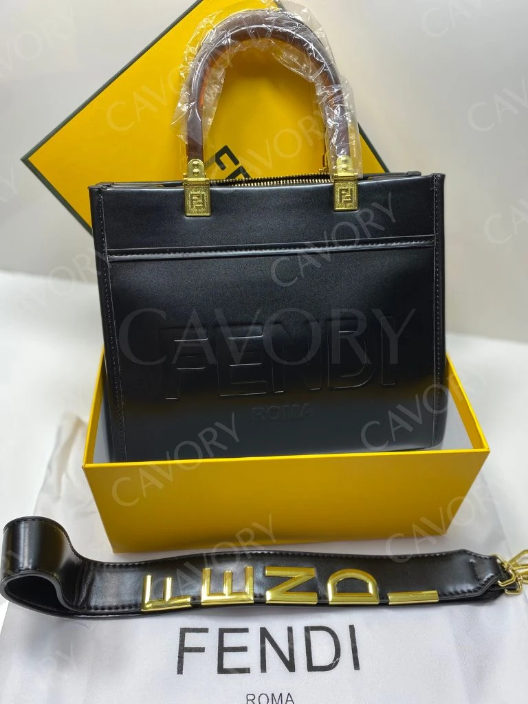 Fendi Roma Medium Tote Bag