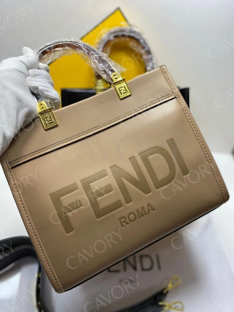 Fendi Roma Medium Tote Bag
